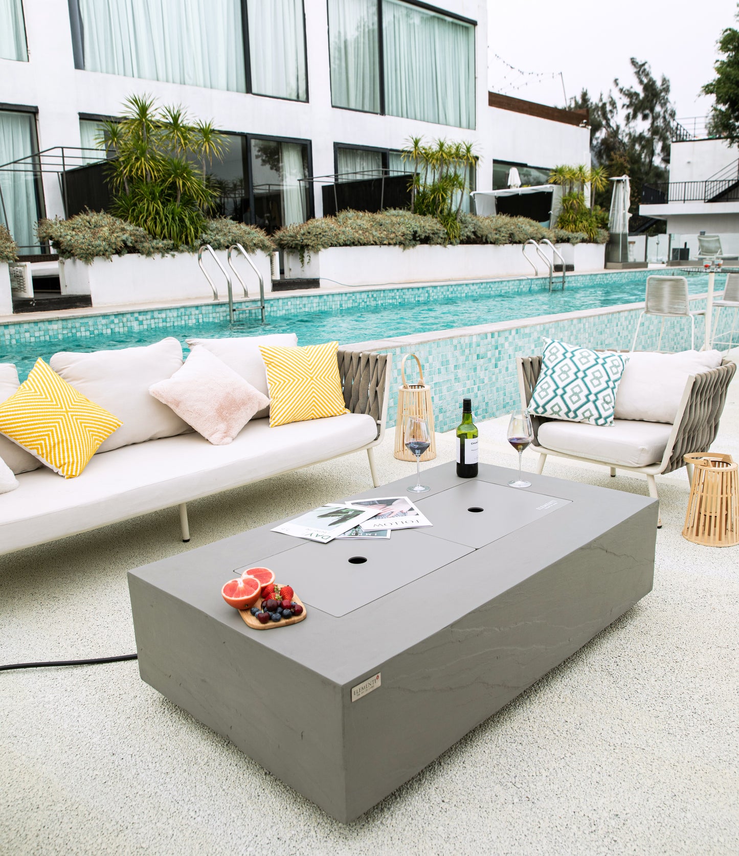 Elementi Plus Meteora Fire Pit OFG410SG